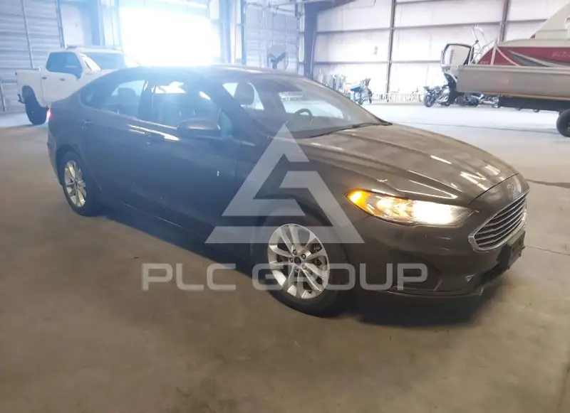 2020 Ford FUSION photo