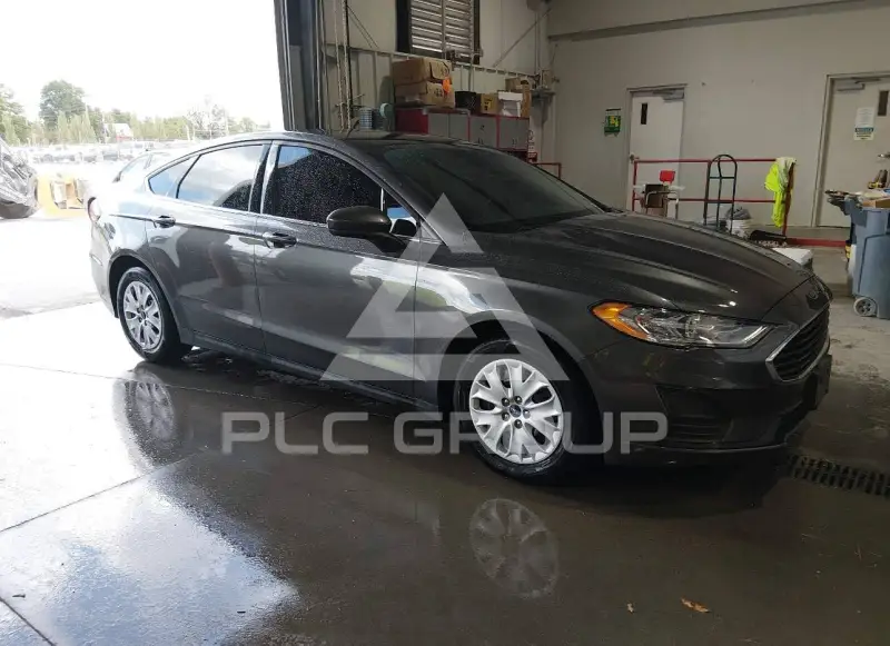 2020 Ford FUSION photo