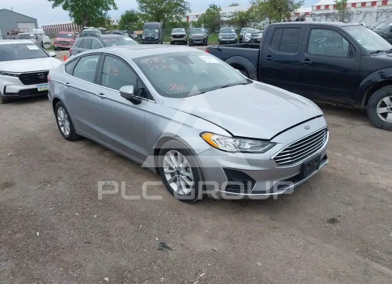 2020 Ford FUSION фото