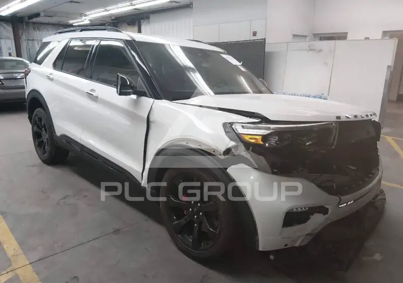 2020 Ford EXPLORER photo