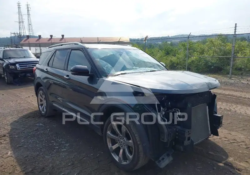 2020 Ford EXPLORER photo