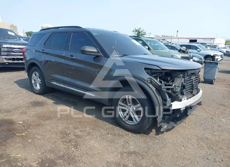 2020 Ford EXPLORER photo