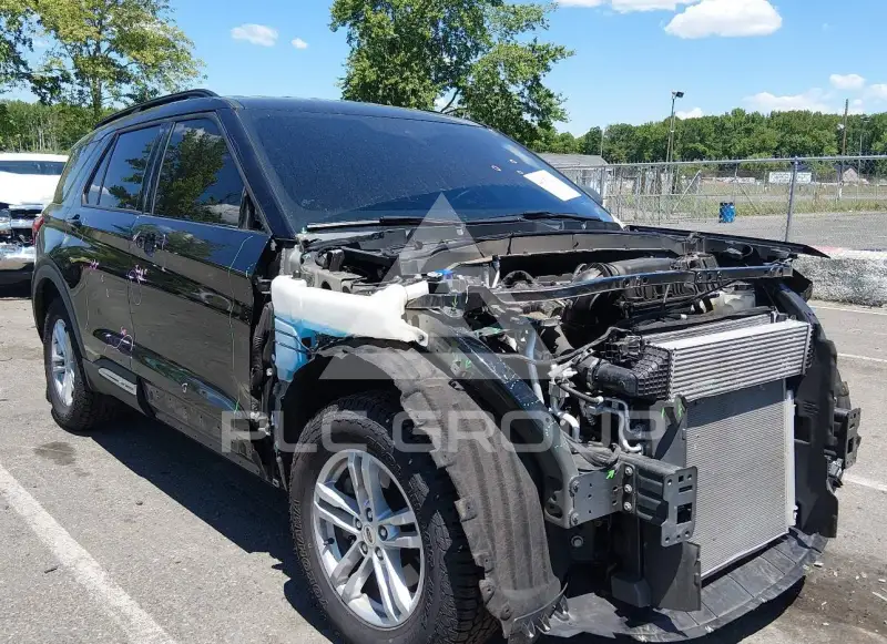 2020 Ford EXPLORER photo
