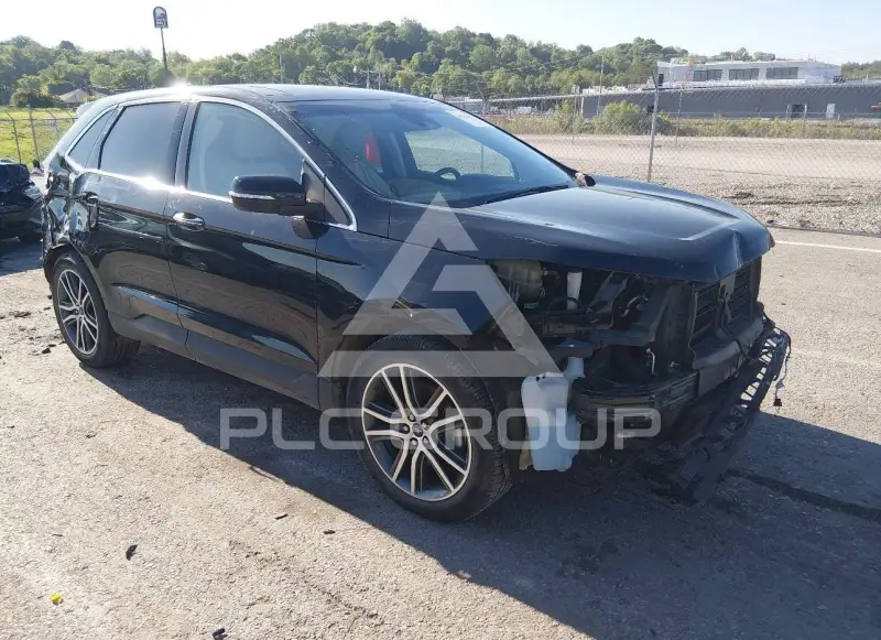 2020 Ford EDGE photo