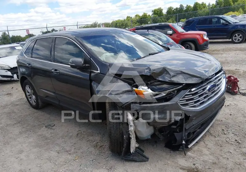 2020 Ford EDGE photo
