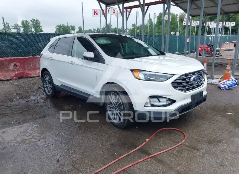 2020 Ford EDGE photo