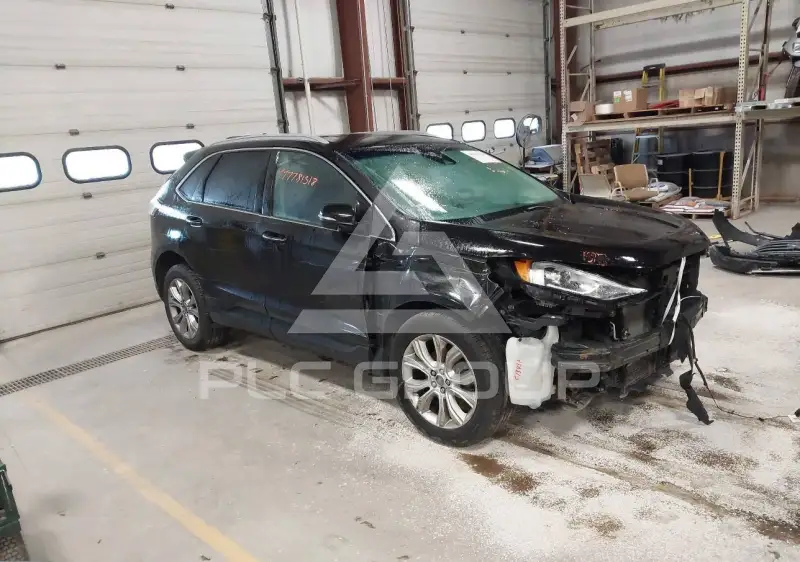 2020 Ford EDGE photo