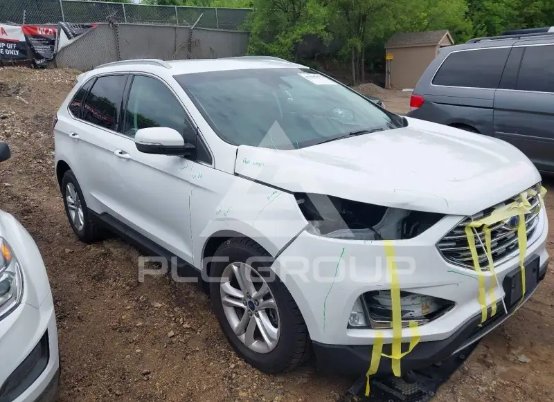 2020 Ford EDGE photo
