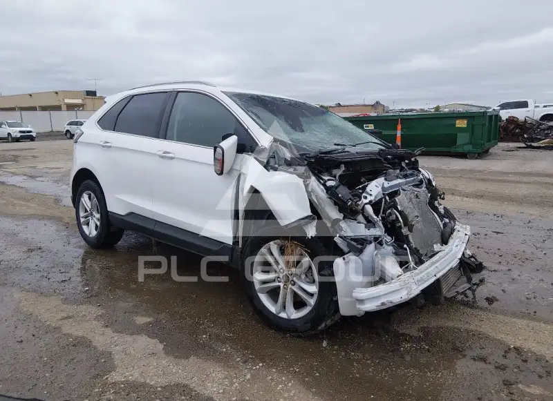 2020 Ford EDGE photo