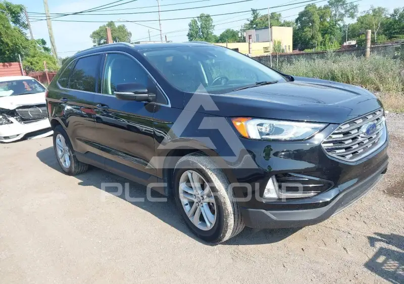 2020 Ford EDGE photo