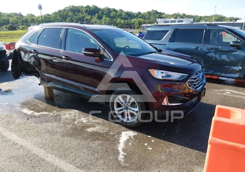 2020 Ford EDGE photo