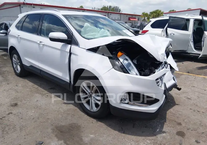 2020 Ford EDGE photo