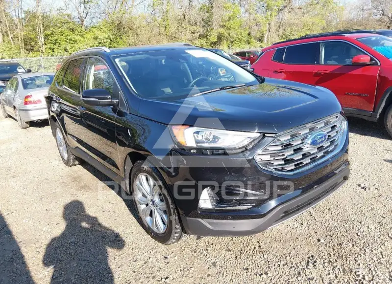 2020 Ford EDGE photo