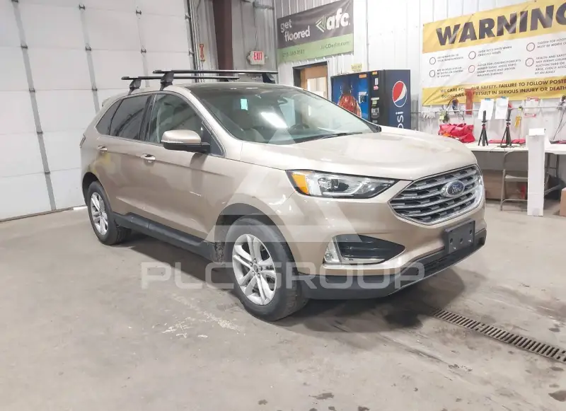 2020 Ford EDGE photo