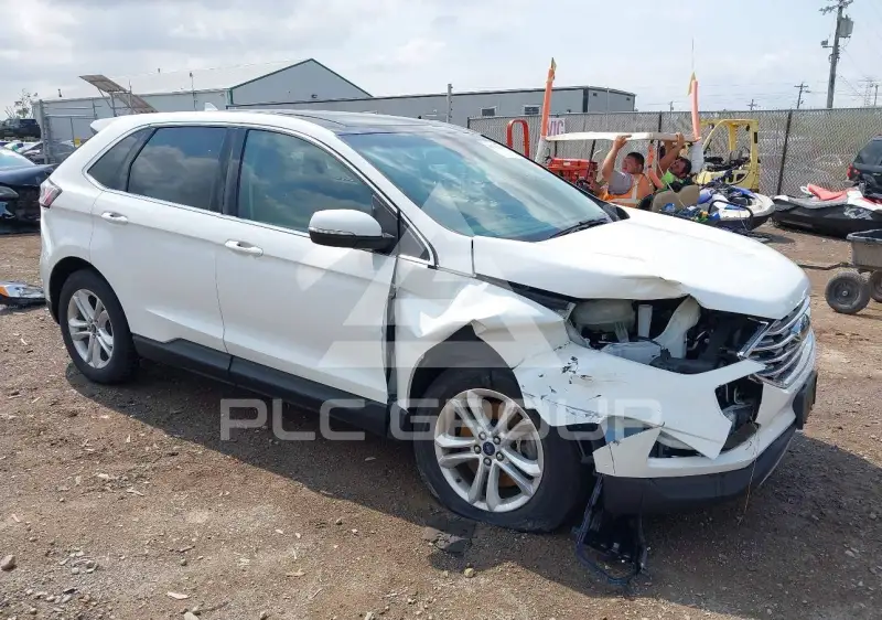2020 Ford EDGE photo