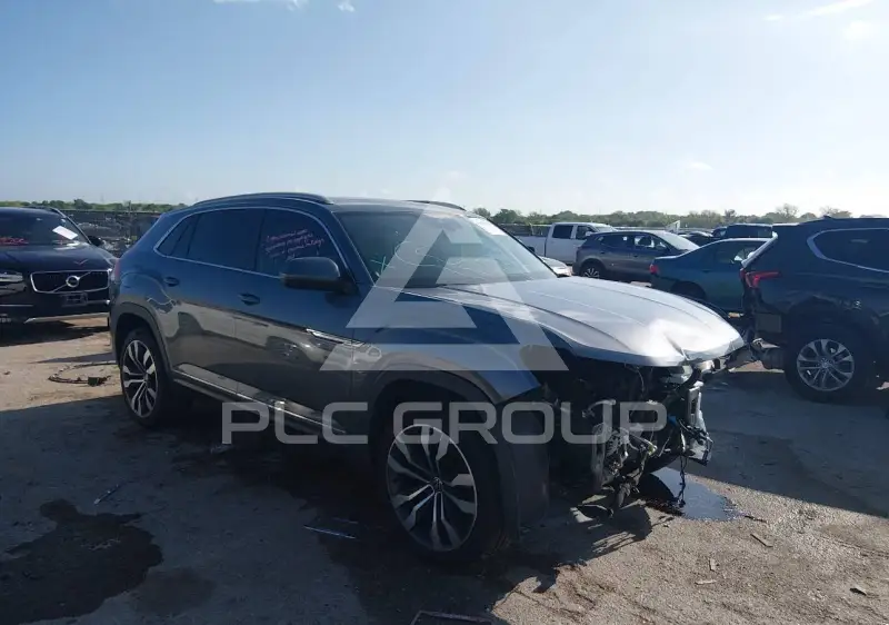 2020 Volkswagen Atlas photo