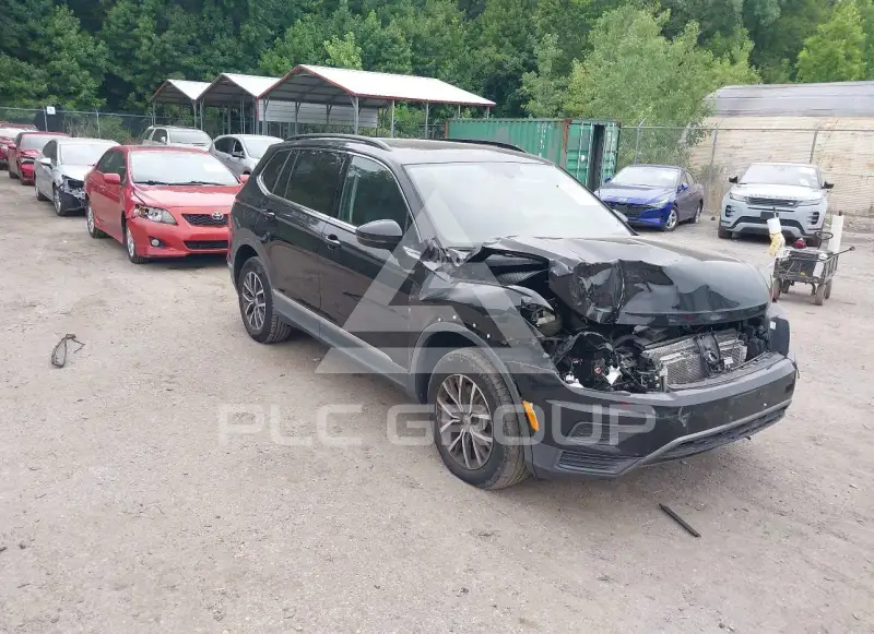 2020 Volkswagen Tiguan photo