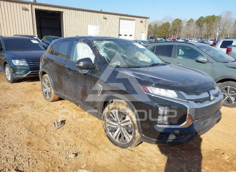 2021 Mitsubishi OUTLANDER photo