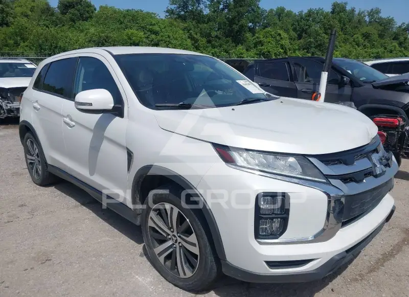 2021 Mitsubishi OUTLANDER photo