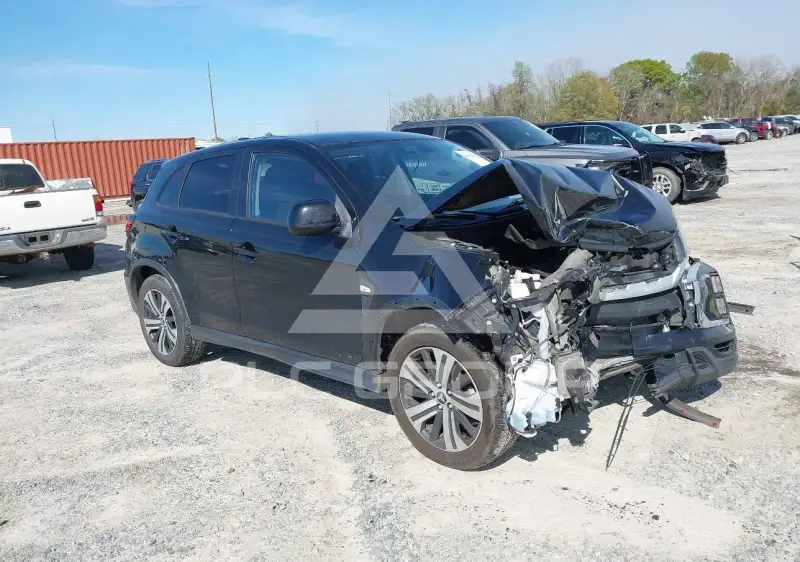 2021 Mitsubishi OUTLANDER photo