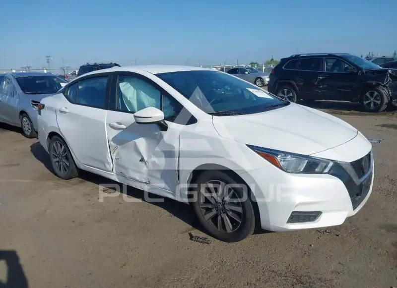 2021 Nissan VERSA photo