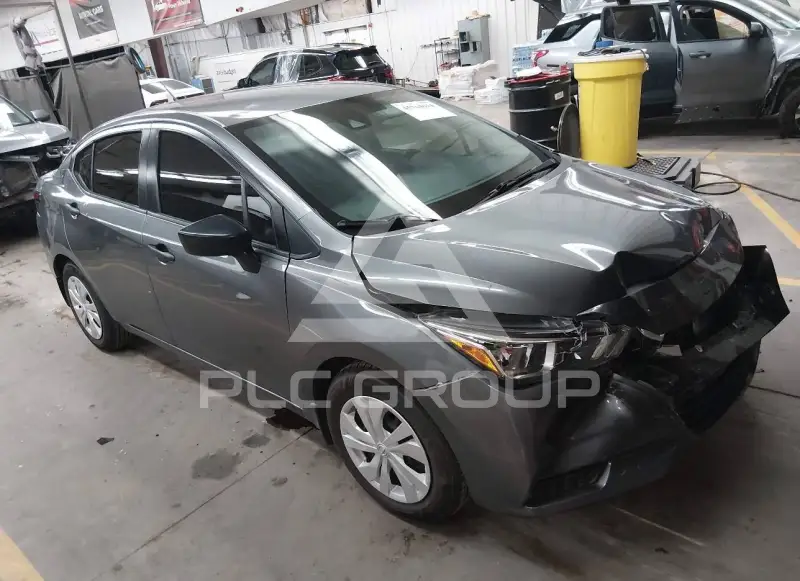 2021 Nissan VERSA photo