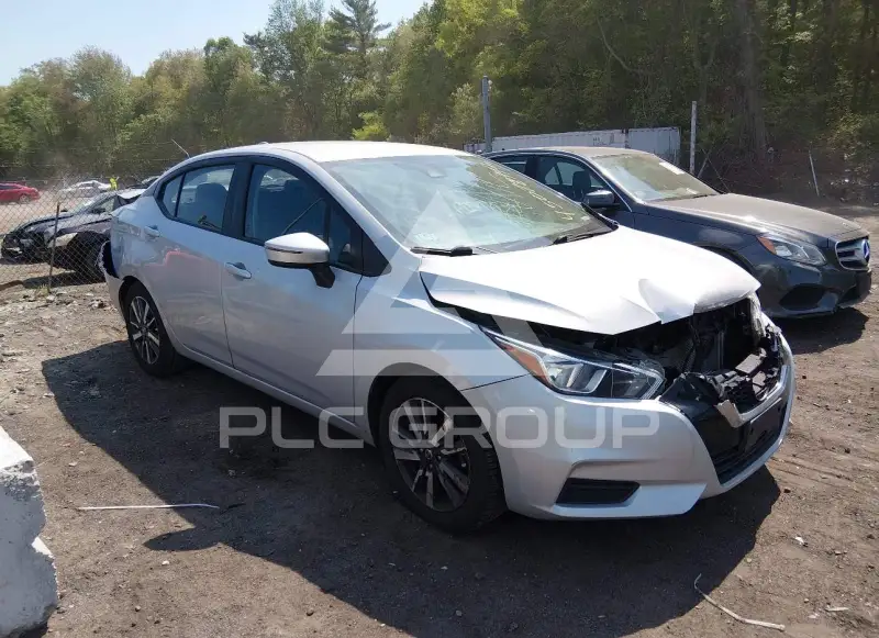 2021 Nissan VERSA фото