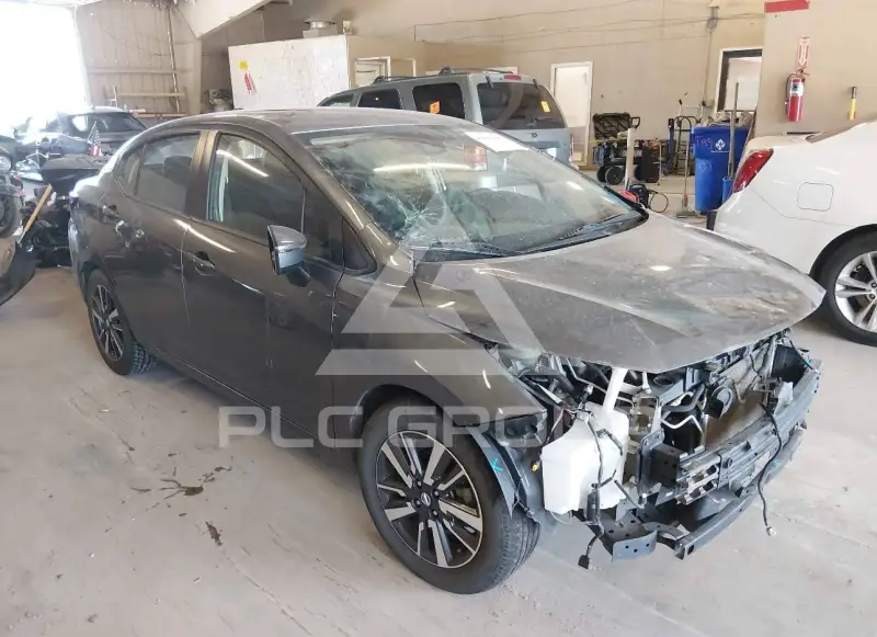 2021 Nissan VERSA фото