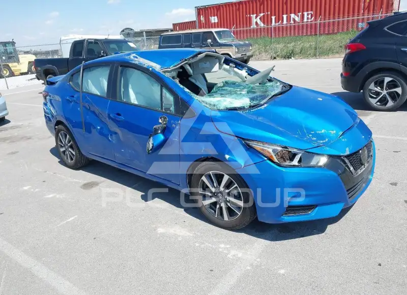 2021 Nissan VERSA фото