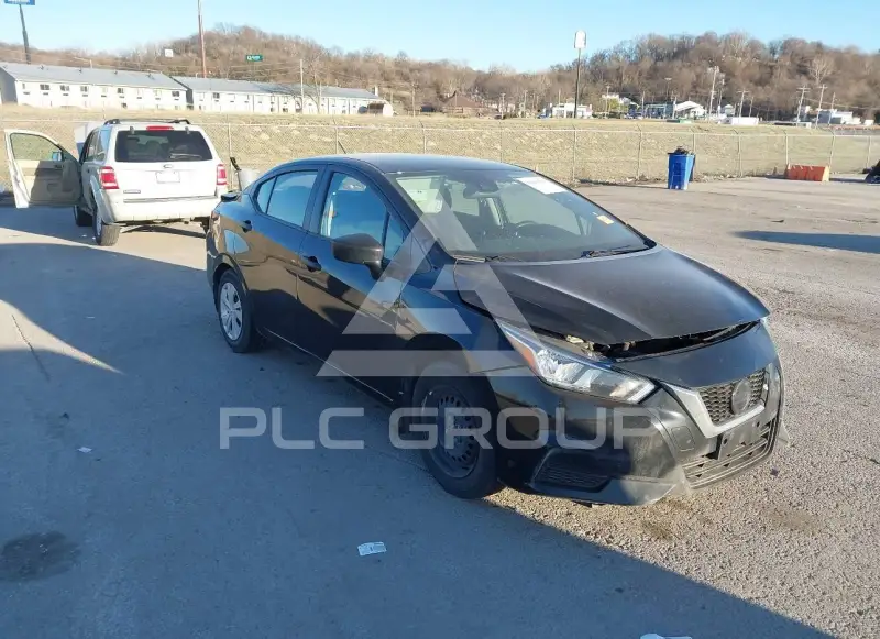 2021 Nissan VERSA фото
