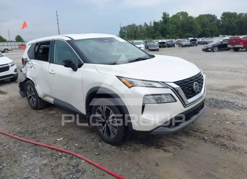 2021 Nissan ROGUE photo