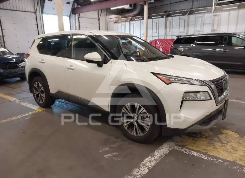 2021 Nissan ROGUE photo