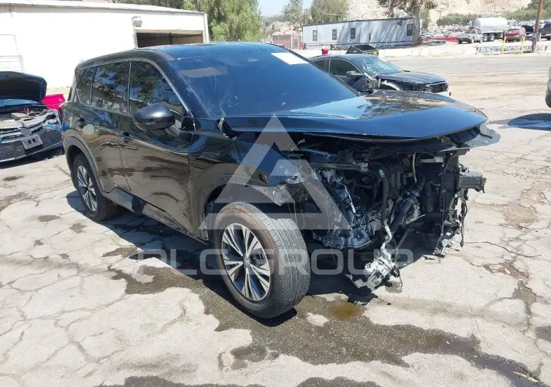 2021 Nissan ROGUE photo