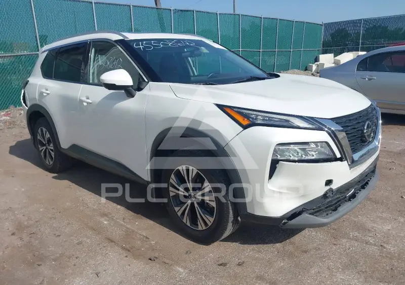 2021 Nissan ROGUE photo