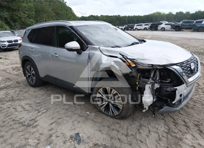 2021 Nissan ROGUE photo