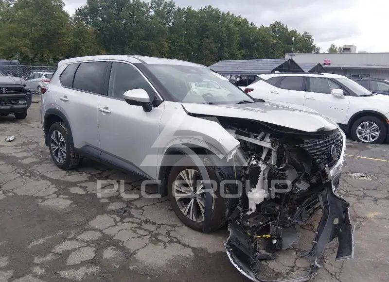 2021 Nissan ROGUE photo