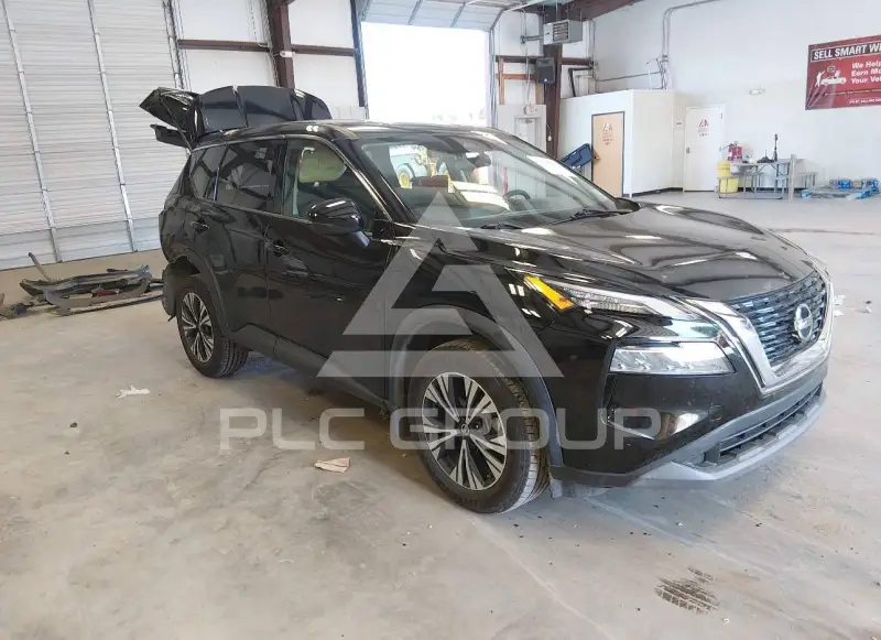 2021 Nissan ROGUE photo