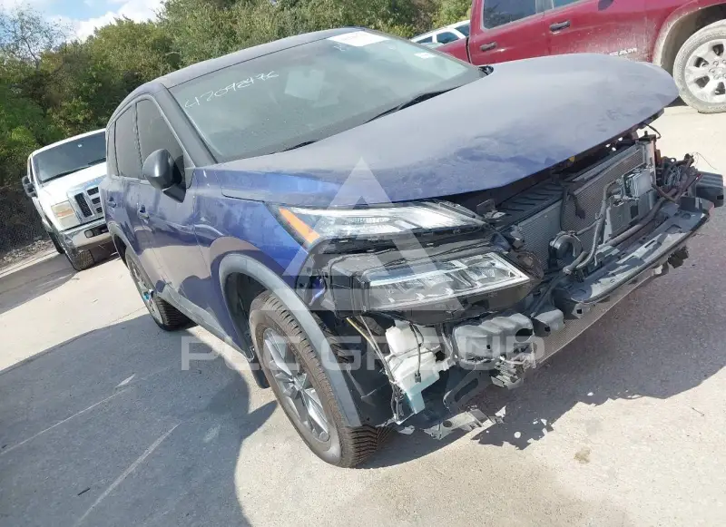 2021 Nissan ROGUE photo