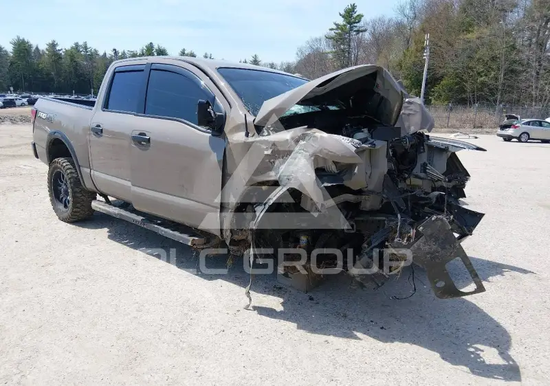 2021 Nissan TITAN фото