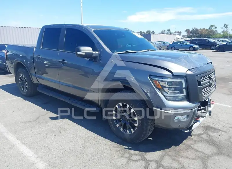2021 Nissan TITAN фото