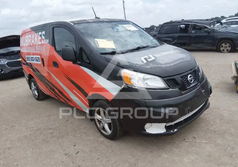 2021 Nissan NV 200 фото