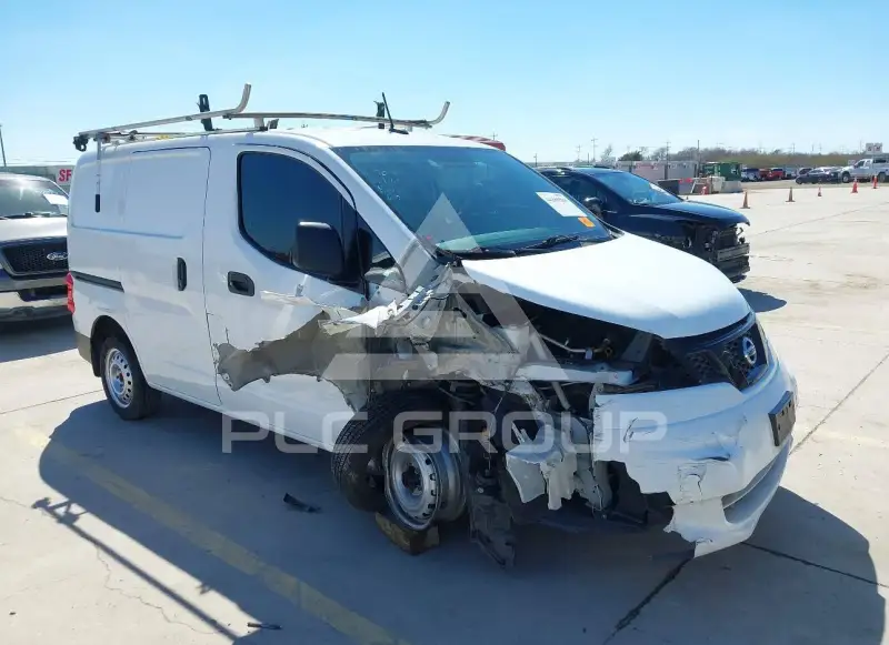 2021 Nissan NV 200 фото