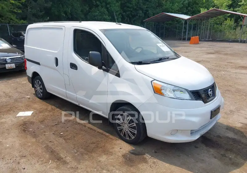 2021 Nissan NV 200 фото