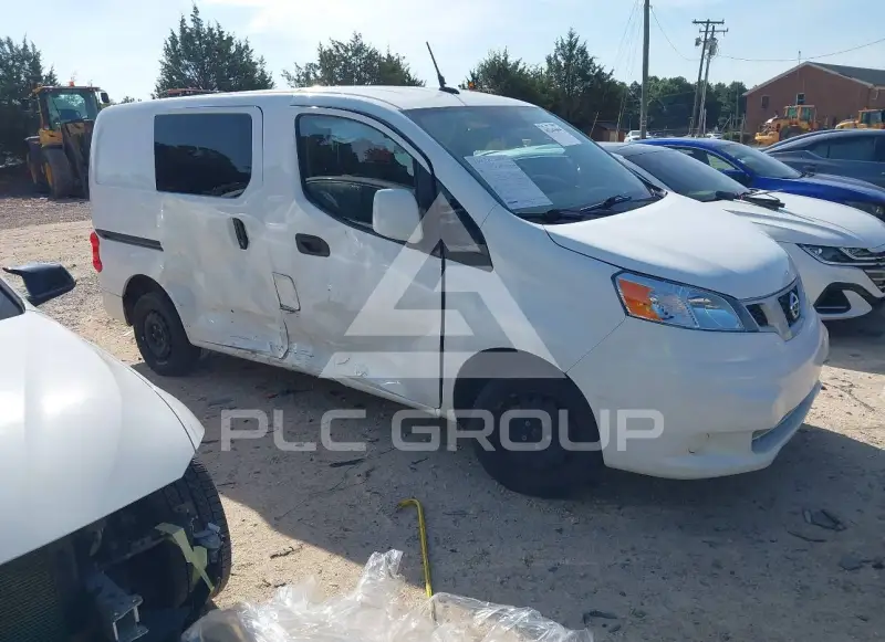 2021 Nissan NV 200 фото