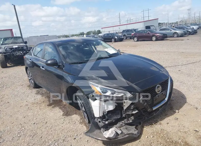 2021 Nissan ALTIMA photo