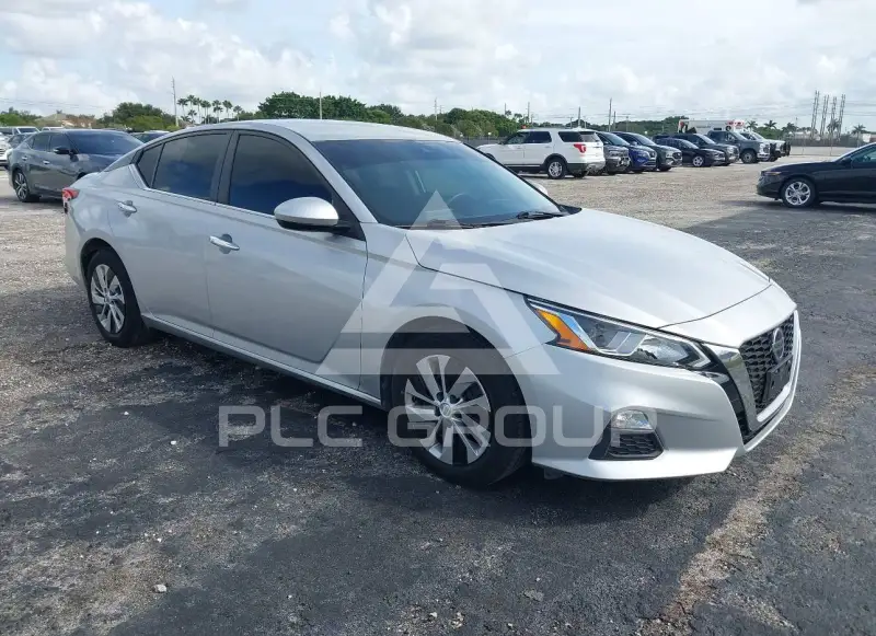 2021 Nissan ALTIMA photo