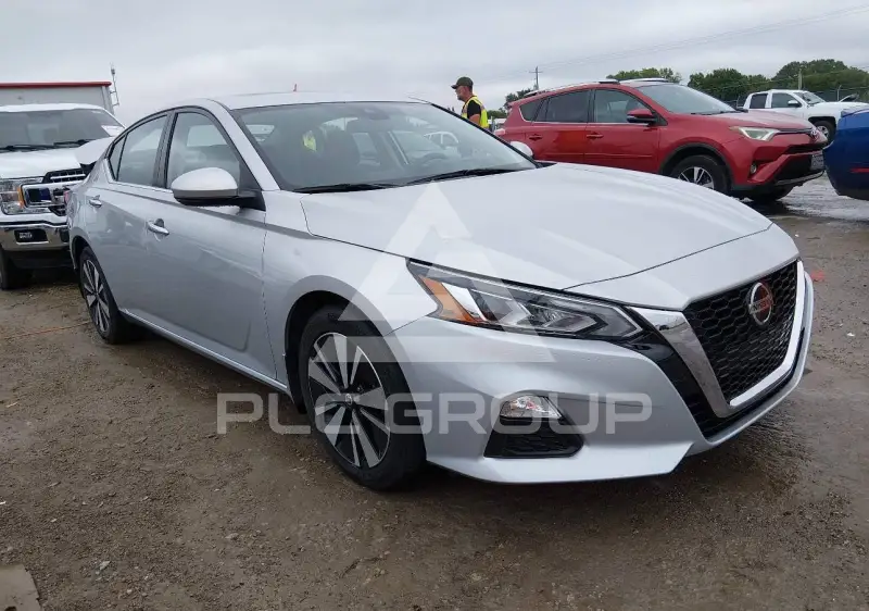 2021 Nissan ALTIMA фото