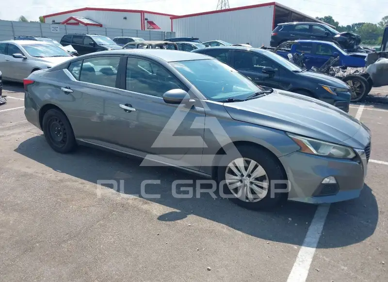 2021 Nissan ALTIMA photo