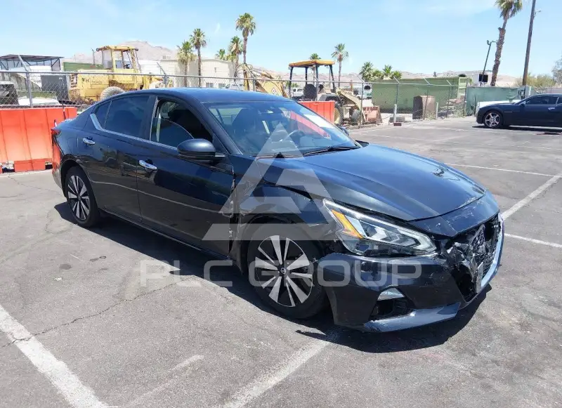 2021 Nissan ALTIMA photo
