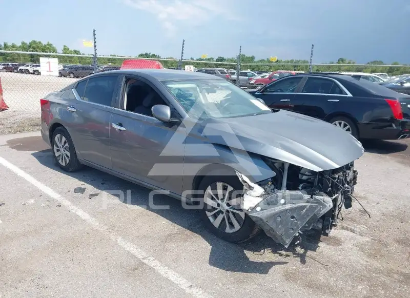 2021 Nissan ALTIMA photo